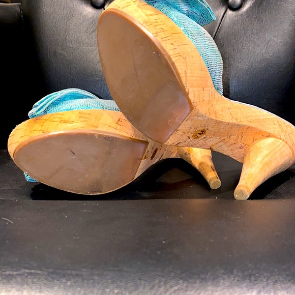 Designer Shoe - Picture 6 of 6